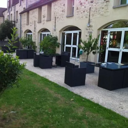 Hotel Restaurant Du Mee Le Mée-sur-Seine